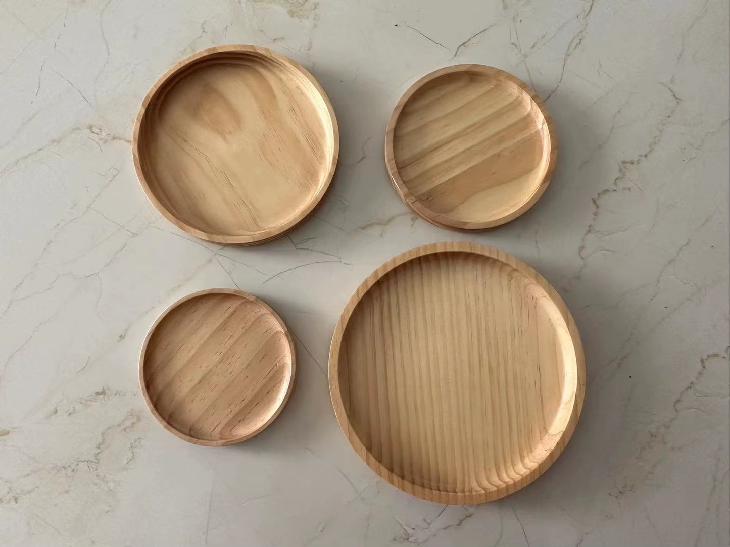 Modern round Bamboo and Wooden Sofa Cutlery Serving Breakfast Trays Factory Price 100Pcs MOQ for Party Occasions